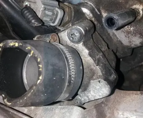 Volvo S60 Engine coolant pipe/hose 863695