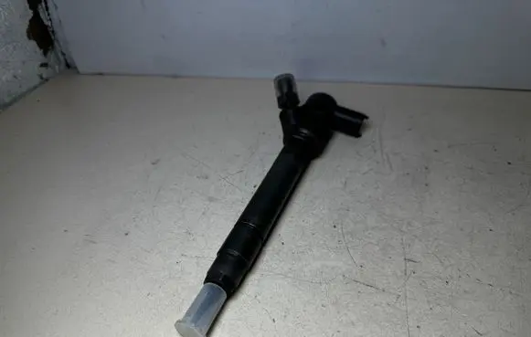 Volvo XC70 Fuel injector 0445110078 8658352