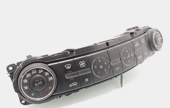 Mercedes-Benz E W211 Climate control unit 2118300490
