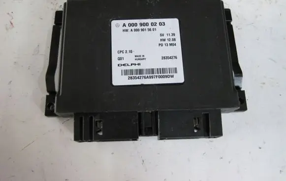 Mercedes-Benz CLA C117 X117 W117 Gearbox control unit/module A0009000203