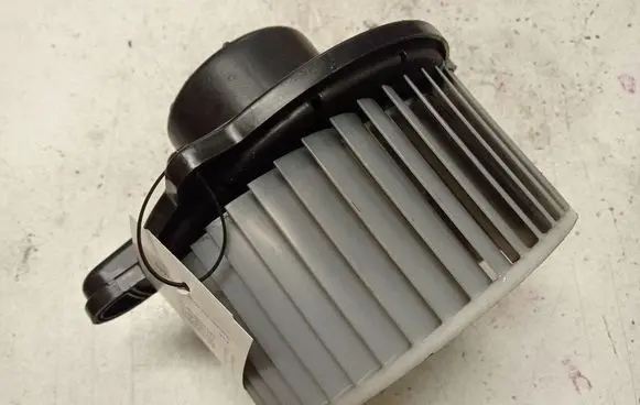 KIA Sorento Heater fan/blower F00S33F011