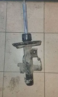 Volvo V70 Front shock absorber/damper 31329098