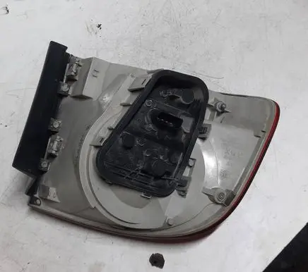 Volkswagen Touareg I Rear/tail lights 7L6945096K