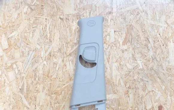 Hyundai i30 (B) pillar trim (top) 858402L100