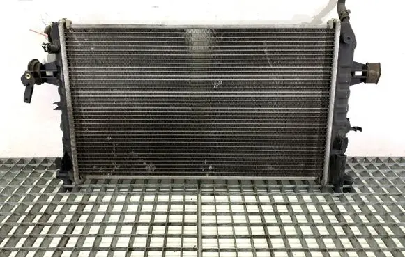 Opel Zafira A Coolant radiator