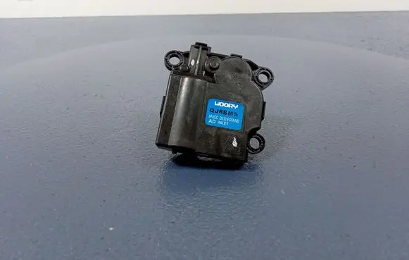KIA Ceed Air flap motor/actuator D332-EDFAA02