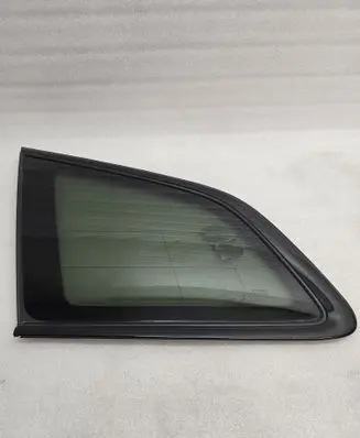 Rear side window