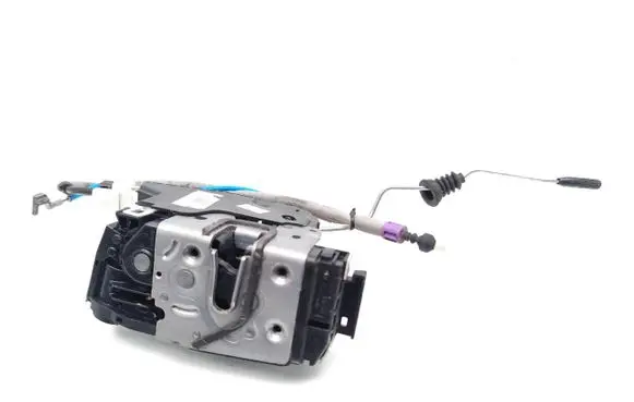 Mercedes-Benz A W176 Front door lock A1667200635