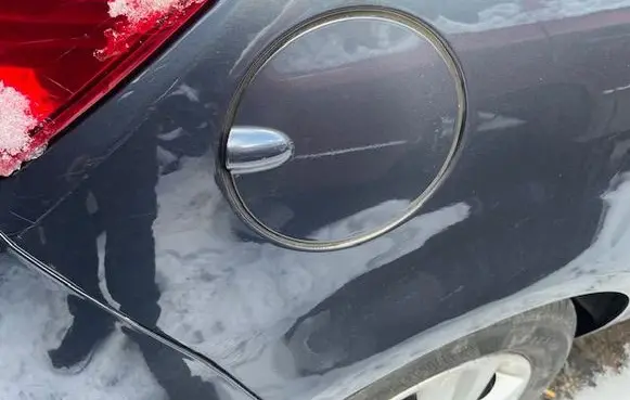 Opel Corsa D Fuel tank cap trim 