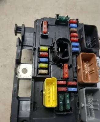 Citroen DS3 BSM Control unit 9667199780