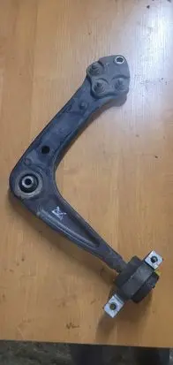 Front lower control arm/wishbone