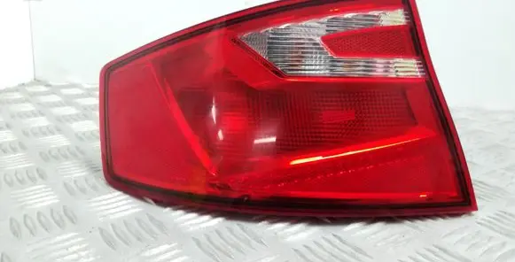 Seat Toledo IV (NH) Rear/tail lights 6JH945095