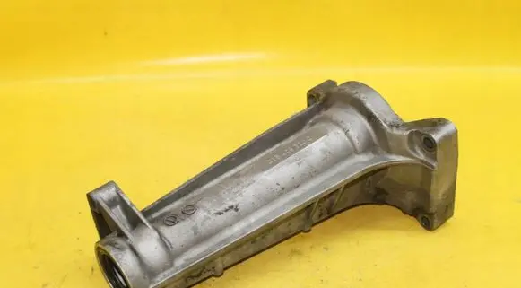 Volkswagen Multivan T4 Driveshaft support bearing bracket 