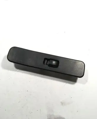 Mitsubishi L200 Electric window control switch 513831