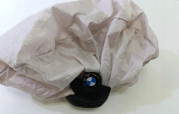 BMW 8 G14 Steering wheel airbag