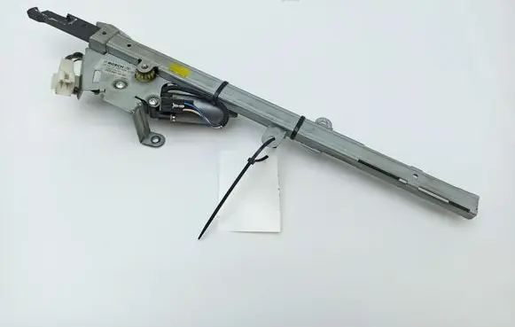 Mercedes-Benz CLK A209 C209 Seat belt adjustment motor 2038600282
