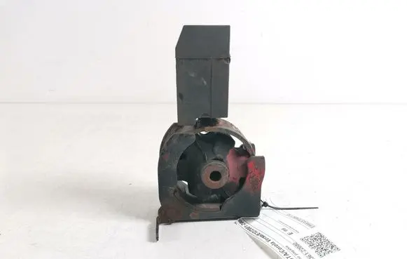 Toyota Corolla Verso E121 Engine mount bracket 12361-22080