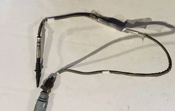 Audi A6 S6 C8 4K Exhaust gas temperature sensor 05L906088T