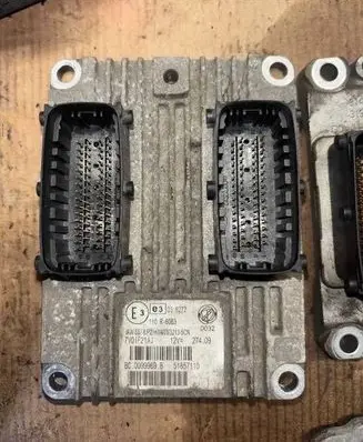 Fiat Punto (199) Engine control unit/module 51857110 IAW5SF8P2