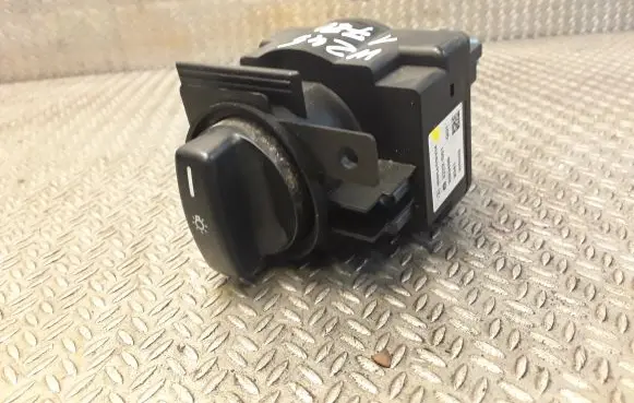 Mercedes-Benz B W245 Light switch 1695453004 A1695453004