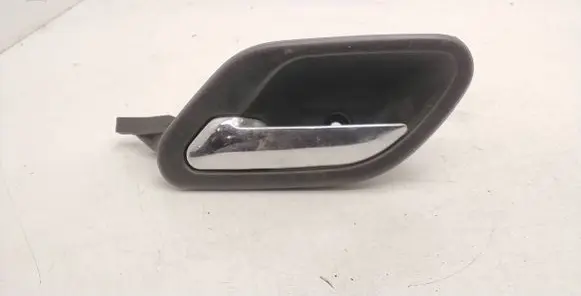 BMW 5 E39 Front door interior handle 8226049