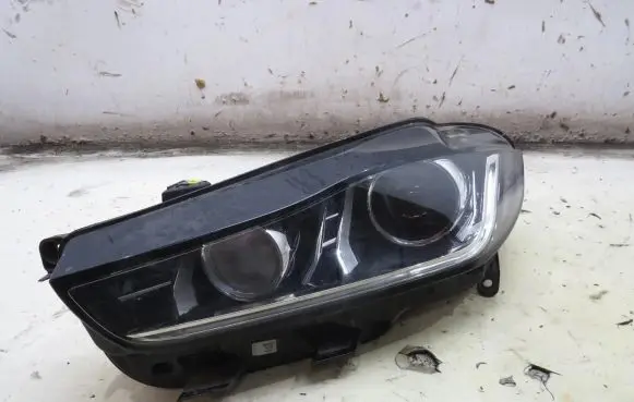 Jaguar XE Headlight/headlamp