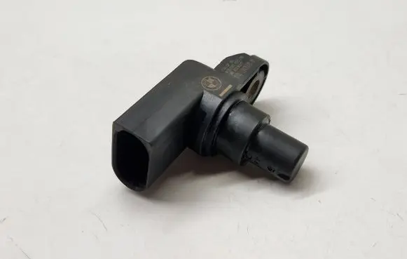 BMW 5 E60 E61 Camshaft position sensor 2249320