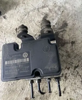 Skoda Octavia Mk2 (1Z) ABS Pump