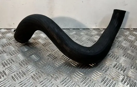 Intercooler hose/pipe