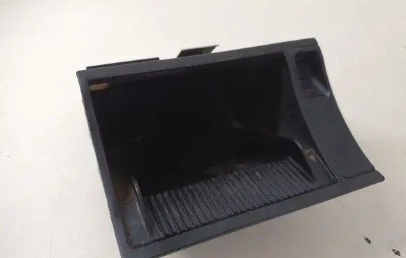 Skoda Octavia Mk2 (1Z) Ashtray (front) 