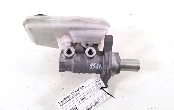 Tesla Model Y Master brake cylinder 