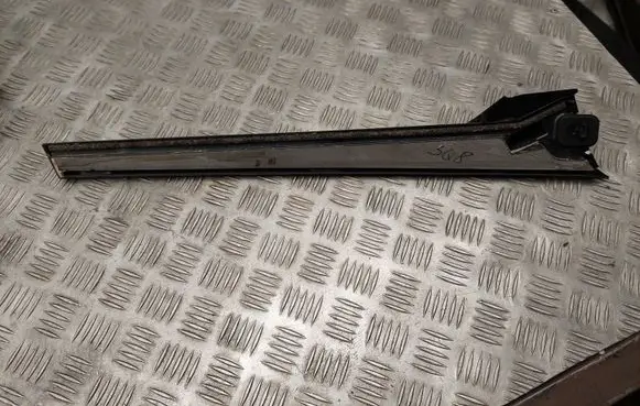 Audi Q8 Tailgate/trunk spoiler 4M8854871C