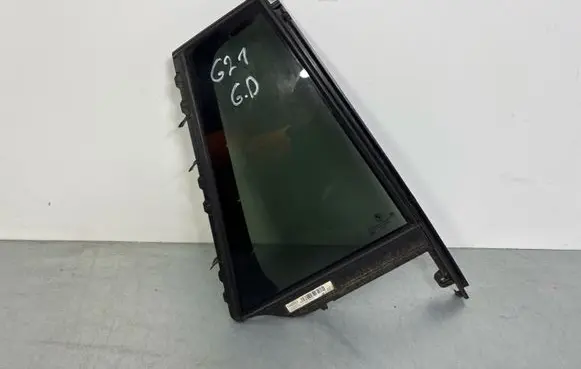 BMW 3 G20 G21 Rear vent window glass 7499514