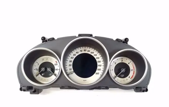 Speedometer (instrument cluster)