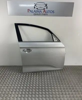 KIA Carens III Front door