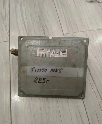 Ford Fiesta Engine control unit/module ECU 4S6112A650KB