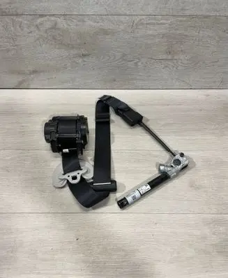 Tesla Model 3 Front seatbelt 1105822C1H 1090324c1c CZ721271R10395