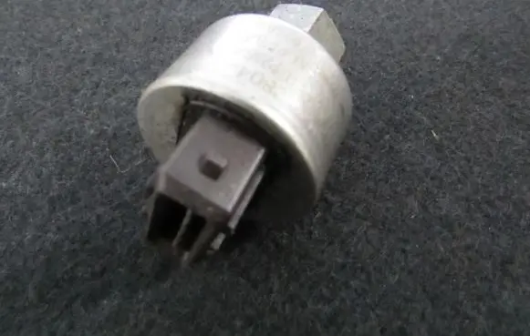 Peugeot 206 Air conditioning (A/C) pressure sensor 280443