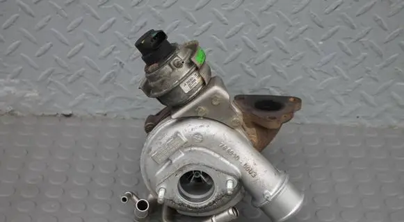 Honda CR-V Turbo 18900-RFW-G011-M2 18900RFWG011M2 GT14VZ
