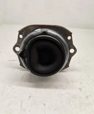 BMW X6M F86 Engine mount bracket 679364202