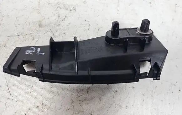 Toyota Corolla Verso AR10 Rear bumper mounting bracket 525630F010 0Y01