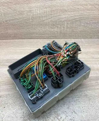 Ford Focus BSM Control unit 2M5T14A073BC 518273206
