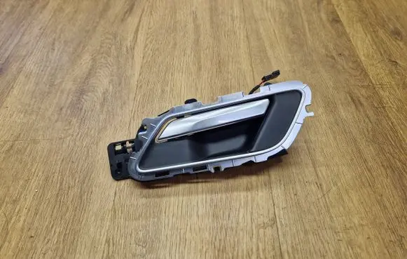 Jaguar F-Pace Front door interior handle GX7322600AC 04710400 CGCGA