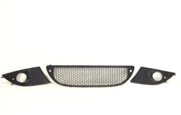 Front bumper lower grill