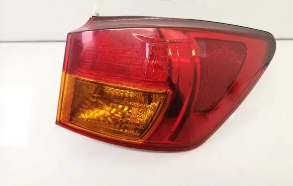 Lexus IS 220D-250-350 Rear/tail lights