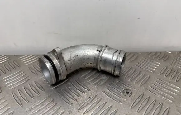 Audi A6 S6 C8 4K Engine coolant pipe/hose 06M121137AD