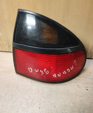 Renault Laguna I Rear/tail lights 7700820051