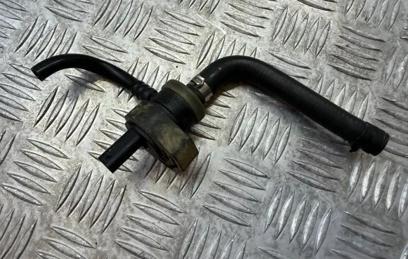 Mercedes-Benz E W213 Vacuum valve A0009976912