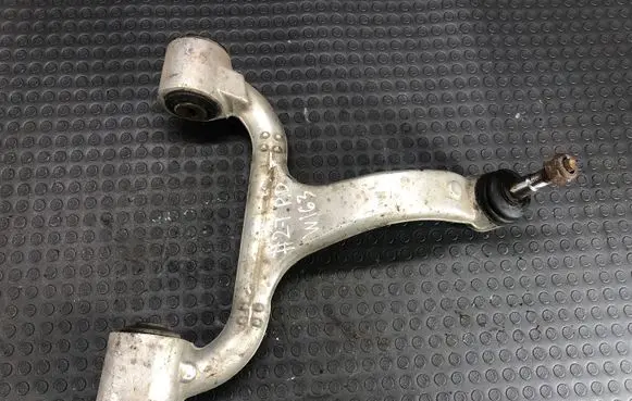 Mercedes-Benz Vito Viano W639 Front upper control arm/wishbone