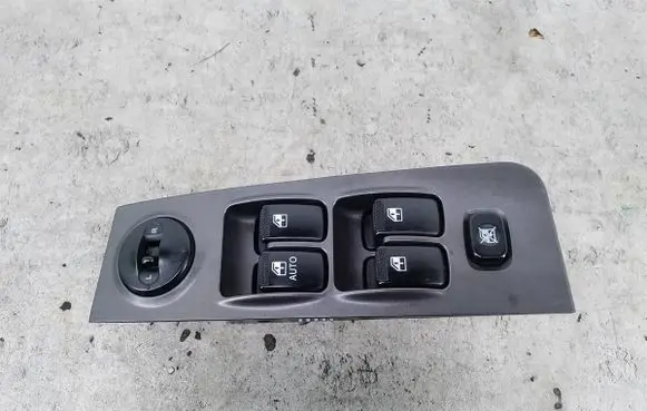 Hyundai Matrix Quarter vent window switch 9357017100